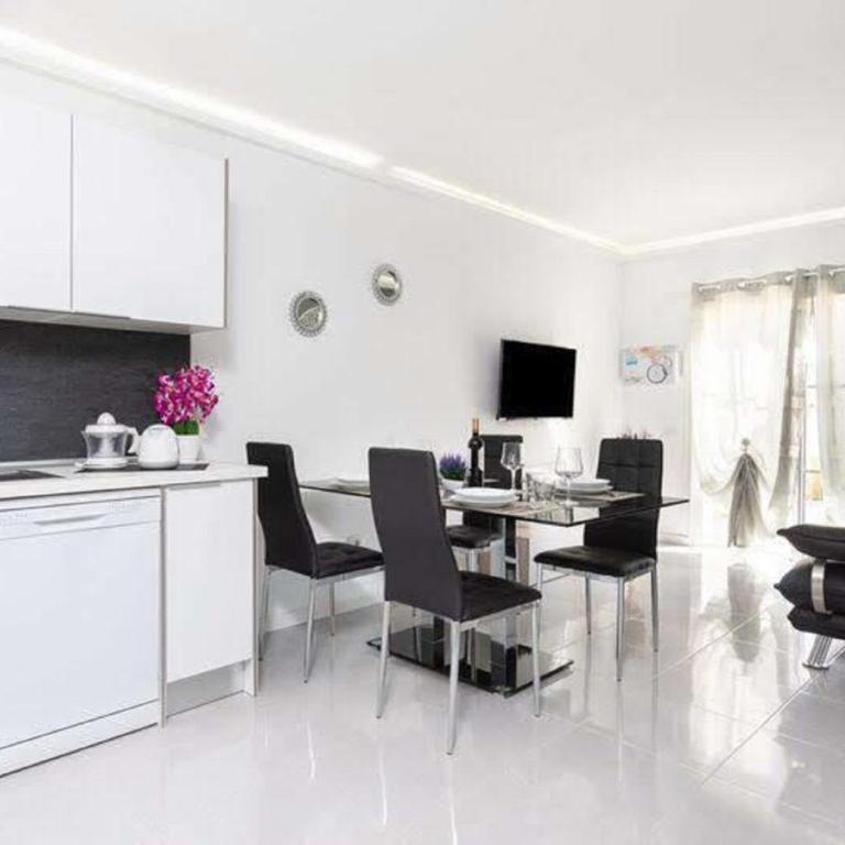 Manuda Luxury Apartment - Two-Bedroom Apartment - 6
