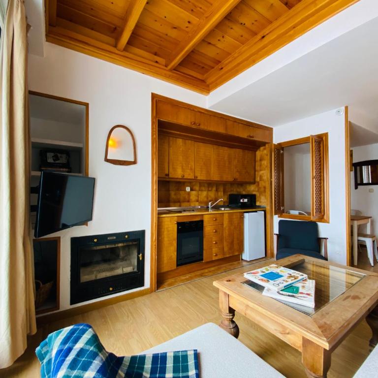 Apartamentos Sierra Nevada BlueTTravel - Zona baja - Apartamento Dúplex - 13