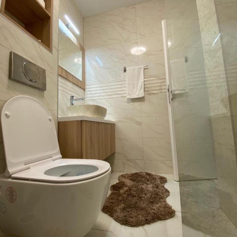 Alexandrea Apartments - One-Bedroom Apartment - 8
