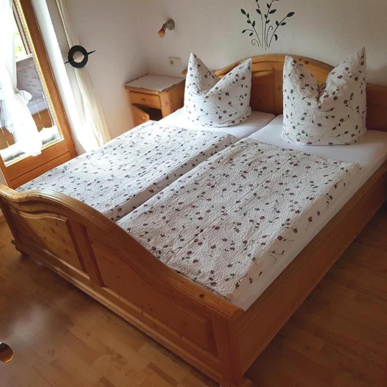 Ferienwohnung Baumgart - Apartment with Balcony - 2