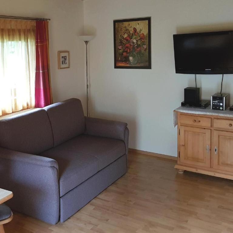 Ferienwohnung Baumgart - Apartment with Balcony - 10