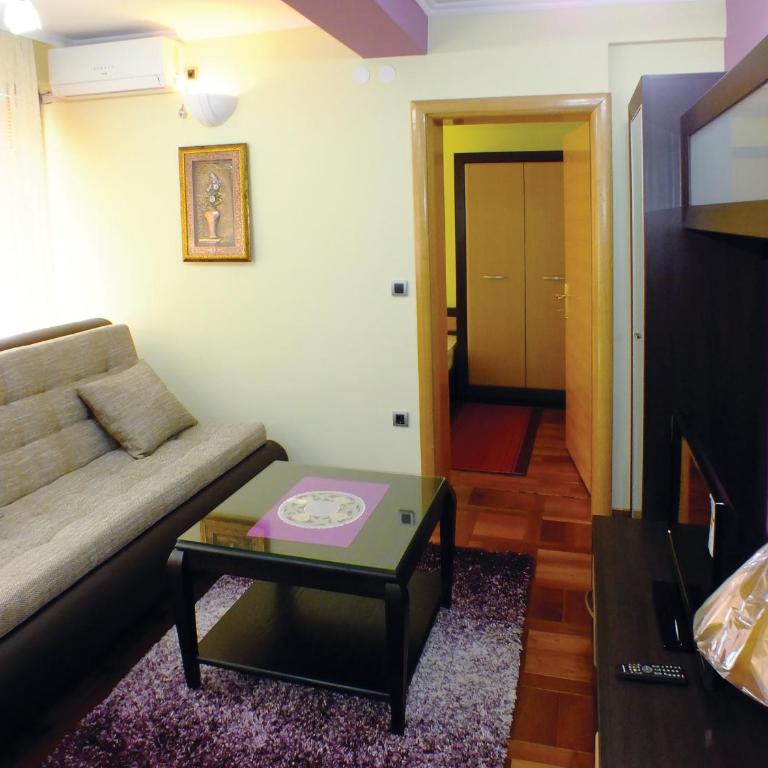 Novi Lux Apartmani Maestro - Deluxe Apartment - 4