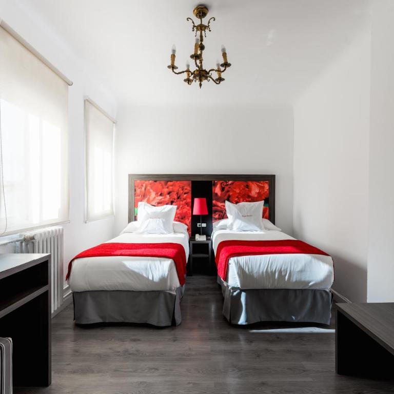 Hotel Sevilla - Habitación Doble Estándar - 2 camas - 3