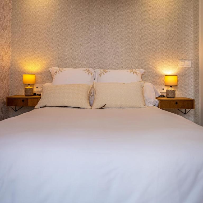 Florentia San Nicolás - Deluxe Room with Alhambra View 4 - 4