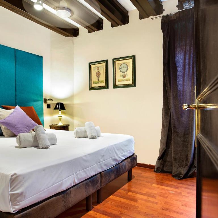 Stay U-nique Apartments Carretes - One-Bedroom Apartment - 12