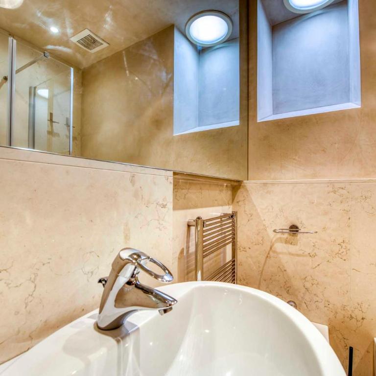 ApartmentsArena - Suite Mercatorum - Piazza Erbe - Appartamento con 2 Camere da Letto - 36