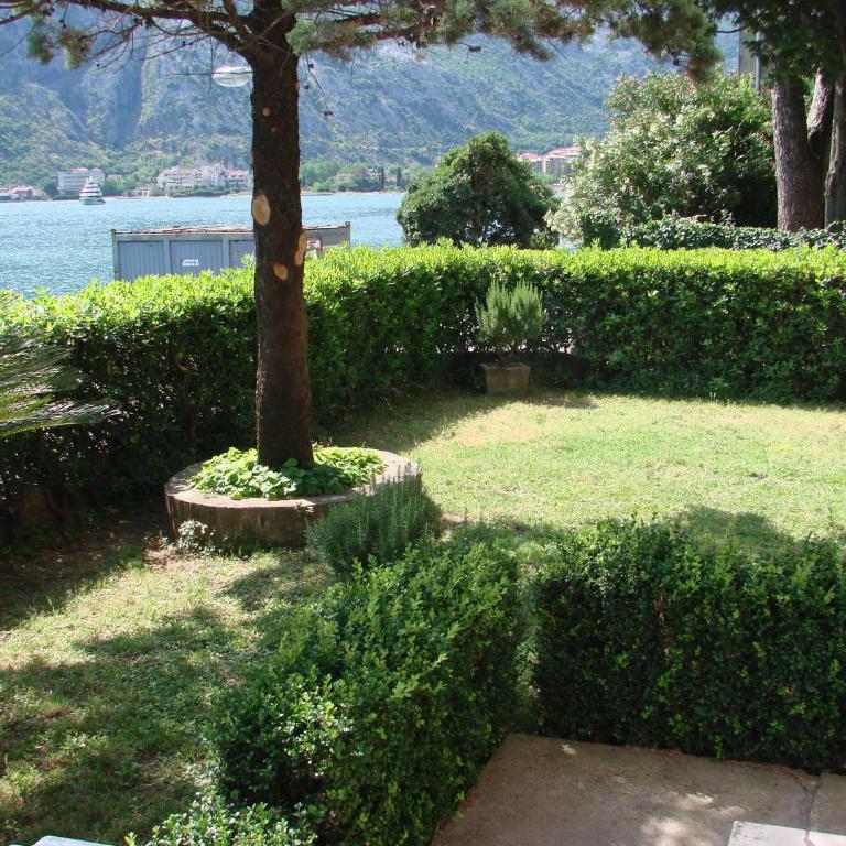 Seafront Apartments House 44 Private Balcony Old Town View - One-Bedroom Apartment with Sea View - 16