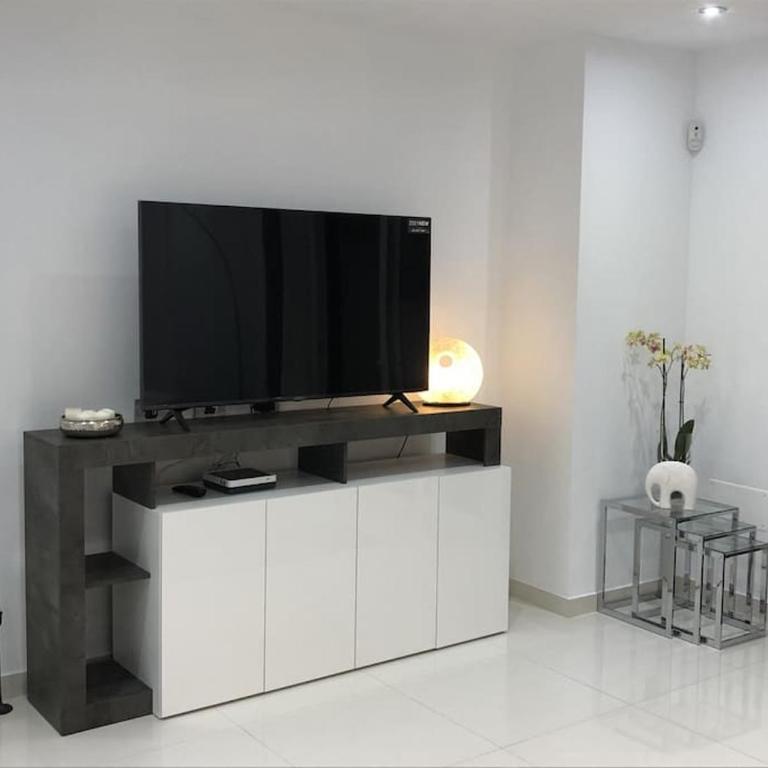 Apartamento con impresionantes vistas y piscina - Apartamento con terraza - 8