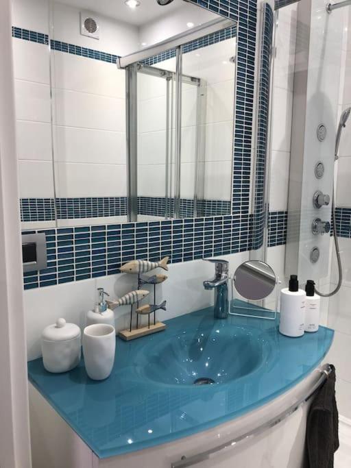 Apartamento con impresionantes vistas y piscina - Apartamento con terraza - 19