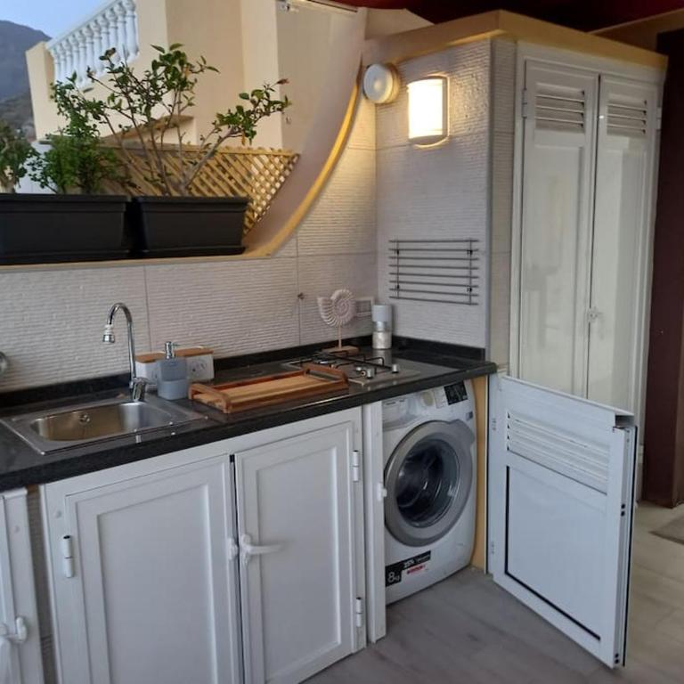 Apartamento con impresionantes vistas y piscina - Apartamento con terraza - 52