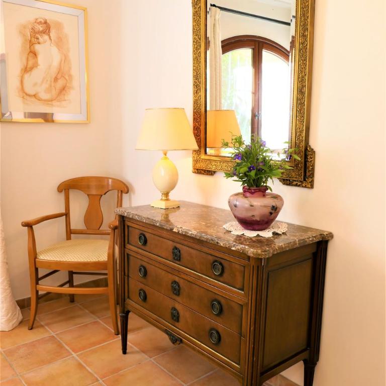 Gite les Citronniers - Maison 1 Chambre - Rez-de-Chaussée - 14