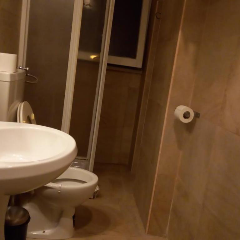 Roma san pietro - Camera Tripla con Bagno Privato - 13