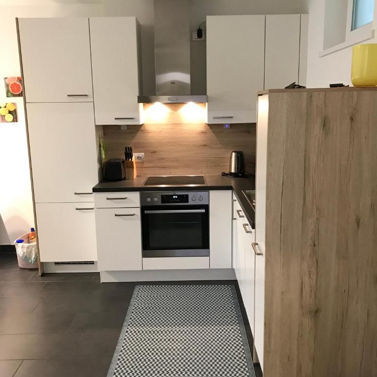 Schöne Neubauwohnung mit Garten - Appartamento con 1 Camera da Letto - 3