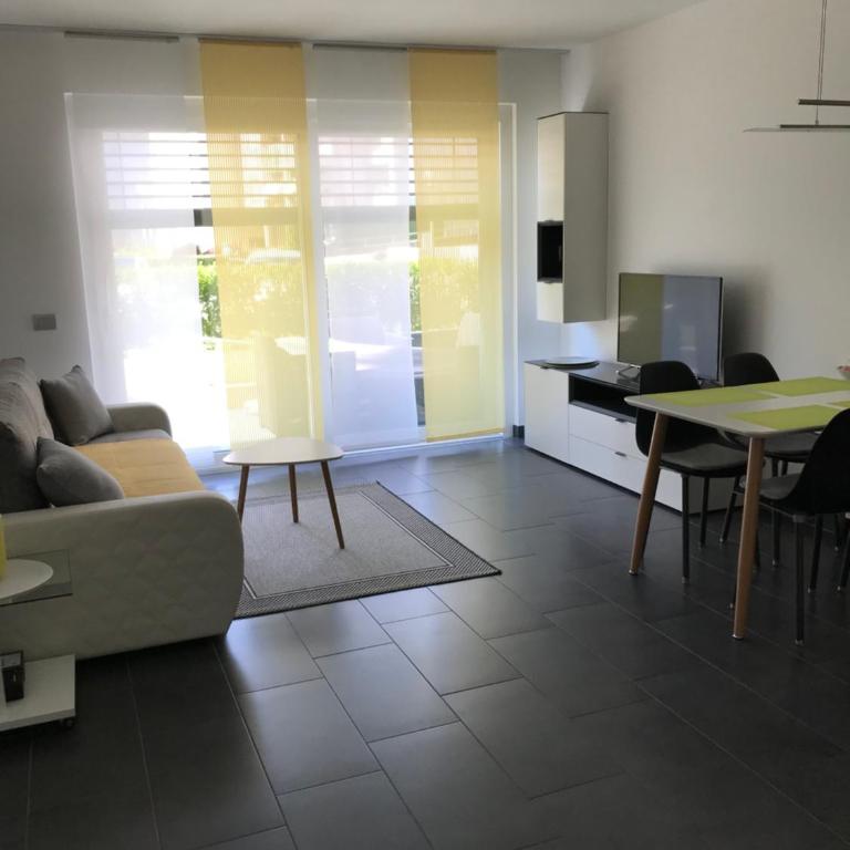 Schöne Neubauwohnung mit Garten - Appartamento con 1 Camera da Letto - 5