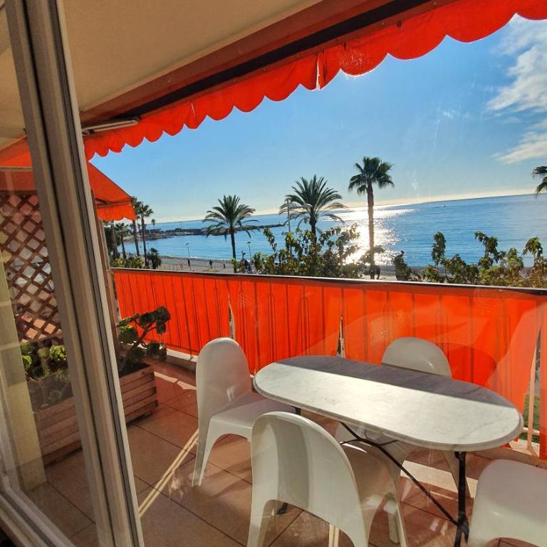 Appartement cosy et agreable - Appartement - Vue sur Mer - 1