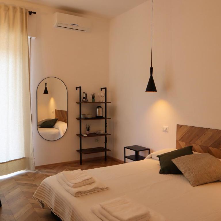 B&B Casa Valentina - Double Room with Balcony - 2