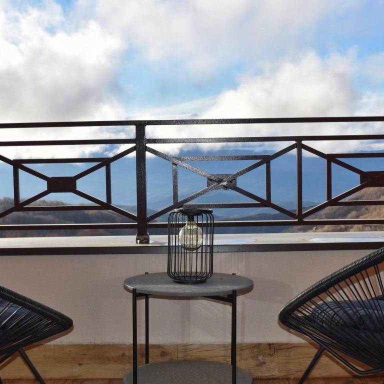 Eagle View Milmari N81 - One-Bedroom Apartment - 9