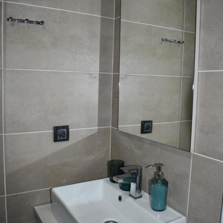 Eagle View Milmari N81 - One-Bedroom Apartment - 16