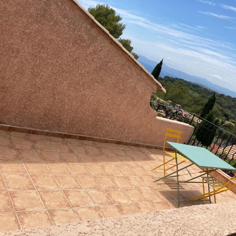 10 à 12 pers FAMILLE Amateurs randonnée Boulouris Panorama Saint Raphael Tennis Piscine partagé - Maison 5 Chambres - 29
