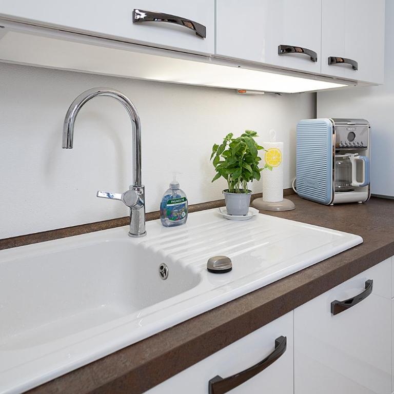 APARTMENT BLANCO - Regarda Travel - Appartamento con Vista Lago - 11