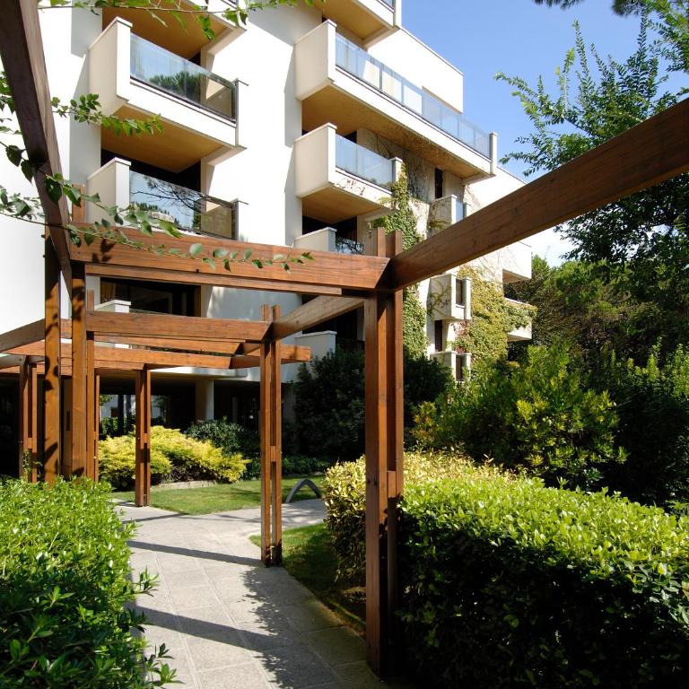 Residence Annamaria - Appartamento con 2 Camere da Letto e Balcone - 7