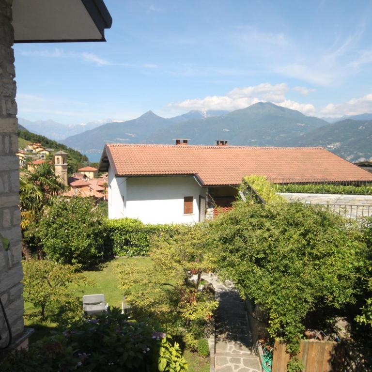 Balcone Fiorito - Camera Familiare con Vista Lago - 7