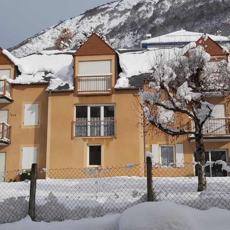 Appartement 2pers, superbe vue montagne, exposé sud, Résidence très calme, parking, 5mns à pied du centre - Appartement 1 Chambre - 37