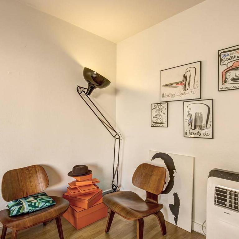 Rue Saint-Maur 1-Bed Studio Balcony and View - Appartement - 15