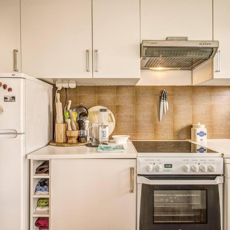 Rue Saint-Maur 1-Bed Studio Balcony and View - Appartement - 5