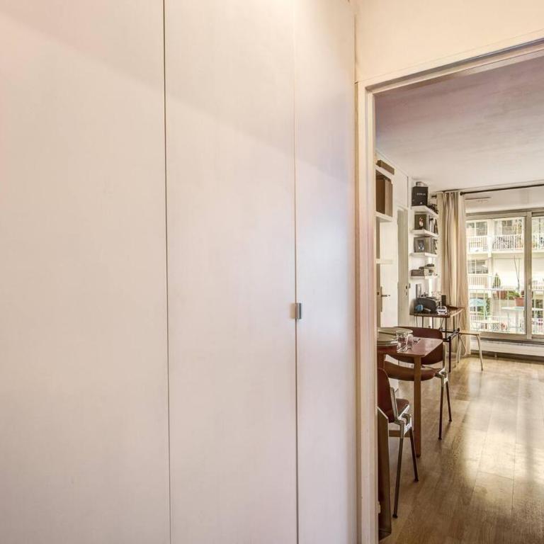 Rue Saint-Maur 1-Bed Studio Balcony and View - Appartement - 18
