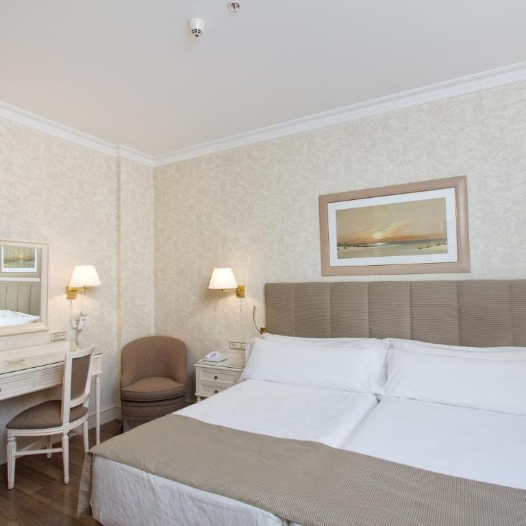 Hotel Atlántico - Superior Double or Twin Room - 7