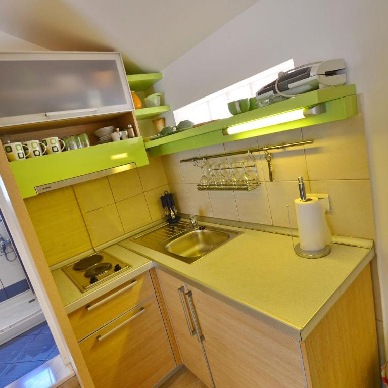 Palma Apartments - Studio with Balcony and Sea View (2 Adults) - 12