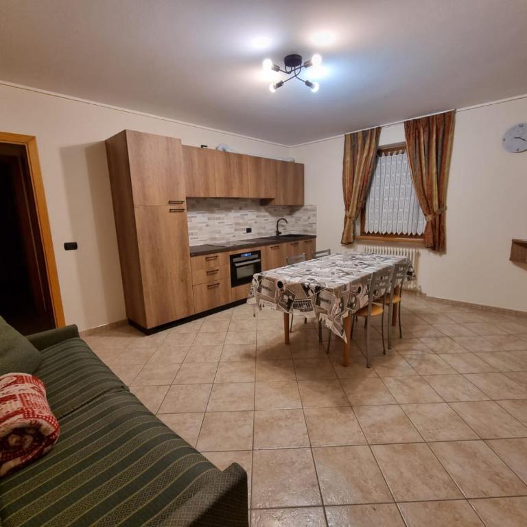 Baita Gen - Appartamento con 2 Camere da Letto e Vista Giardino - 3