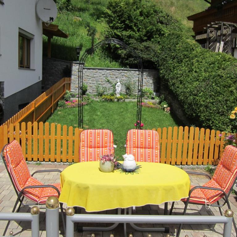 Ferienhaus Schweinberger - Large Two-Bedroom Apartment - 12