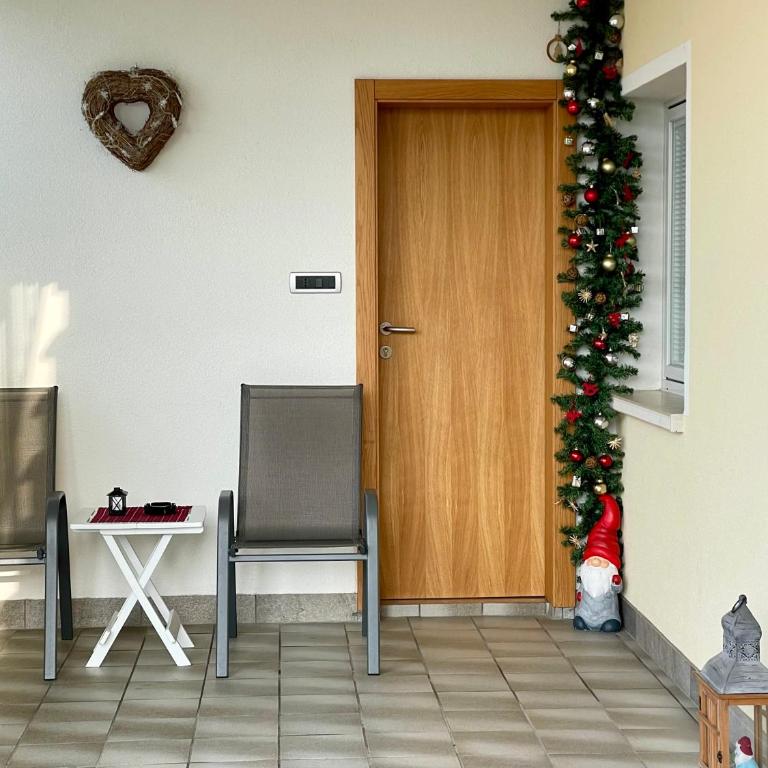 Casa Roberto - piano terra con giardino - Appartamento - Piano Terra - 35