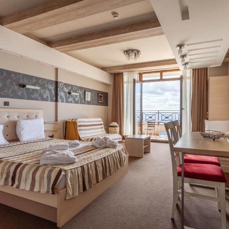Milmari Resort & Spa Suites - Apartment with Mountain View - 11