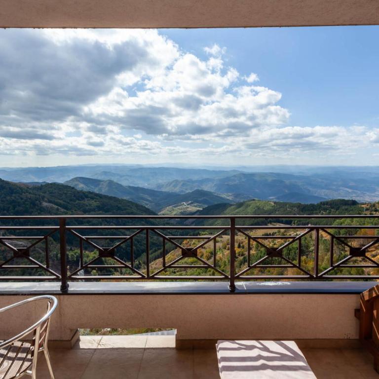 Milmari Resort & Spa Suites - Apartment with Mountain View - 8