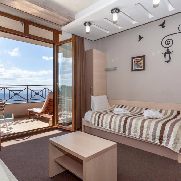 Milmari Resort & Spa Suites - Apartment with Mountain View - 6