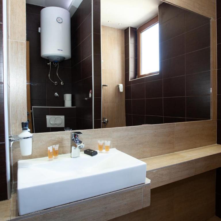 Milmari Resort & Spa Suites - Deluxe Studio - 3