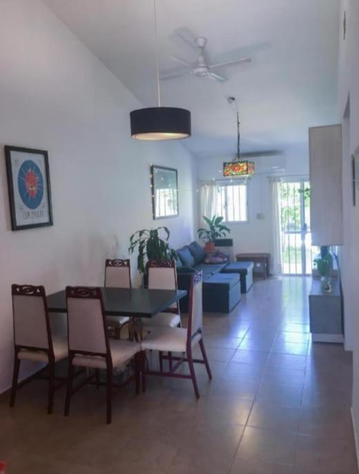 Casa y departamento con pileta Aeropuerto Circunvalacion Kempes Quorum -cambio oficial- - Casa de 3 dormitorios - 8