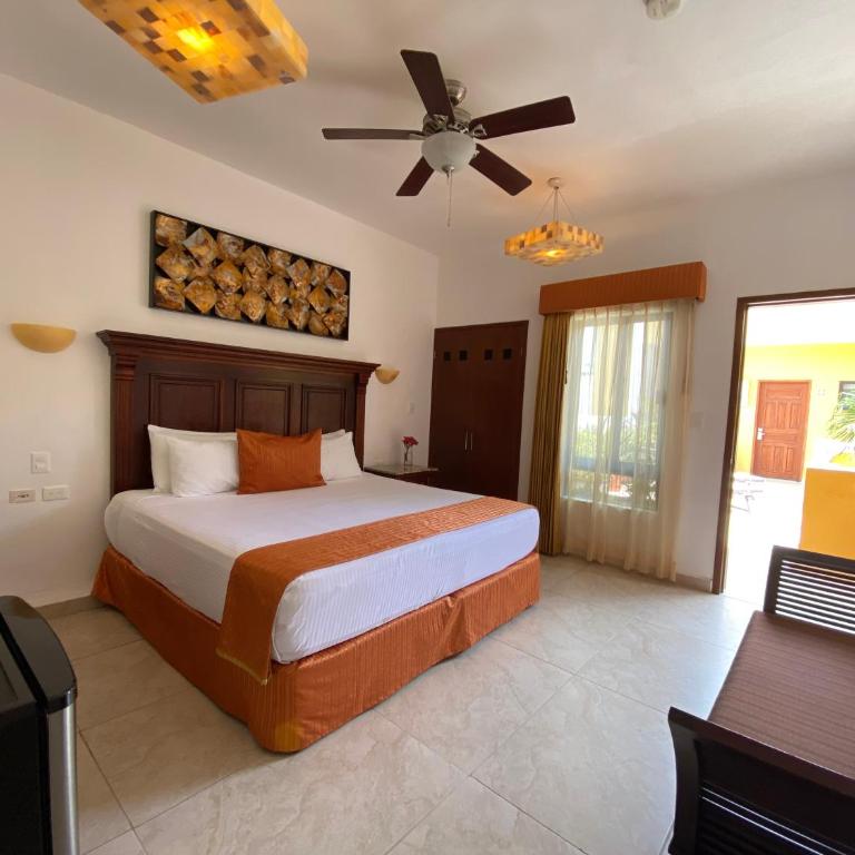 Hotel Las Golondrinas - Deluxe King Room - 18