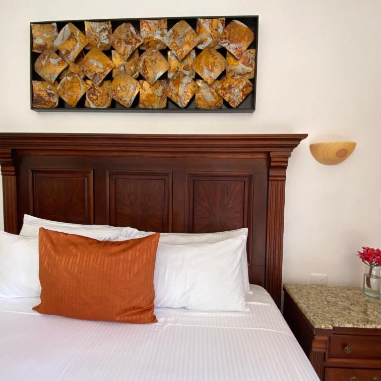 Hotel Las Golondrinas - Deluxe King Room - 24