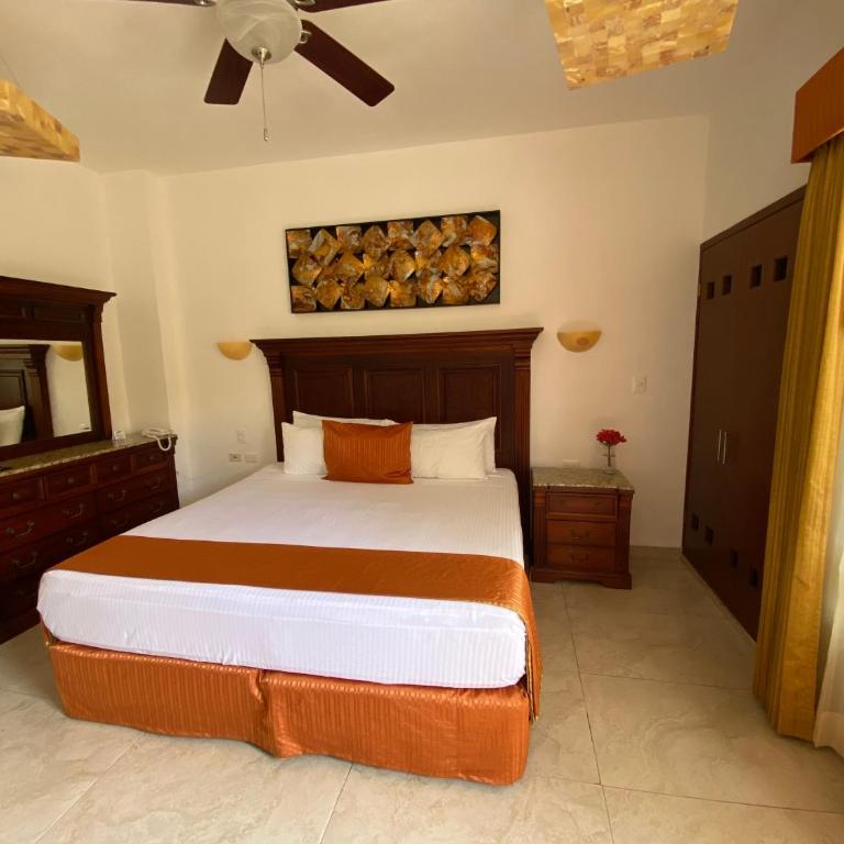 Hotel Las Golondrinas - Deluxe King Room - 23