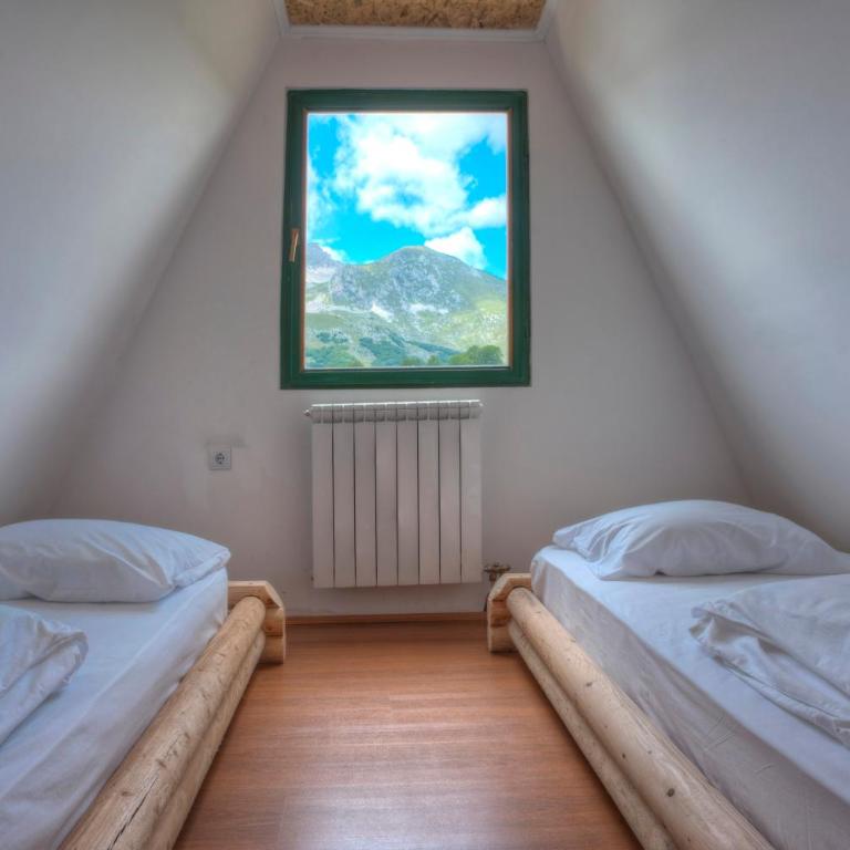 Apartmani i Restoran Sljeme - Bungalov (4 Odrasle Osobe) - 32