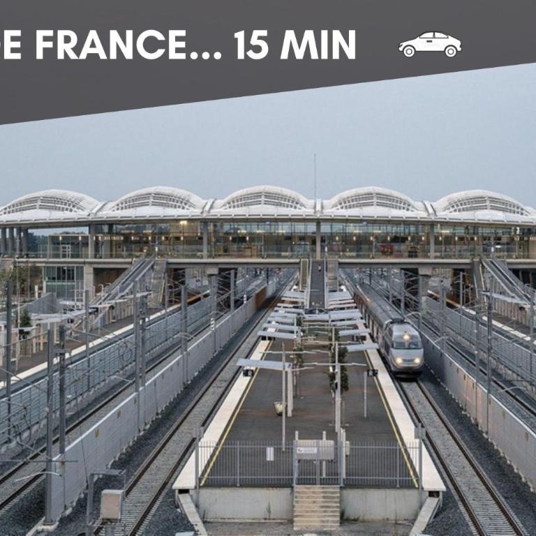 NOUVEAU - Jungle Montpeul - Clim - Wifi fibre - Netflix - 5' du centre et gare - Parking - Loggia - 15' des plages - Two-Bedroom Apartment - 36