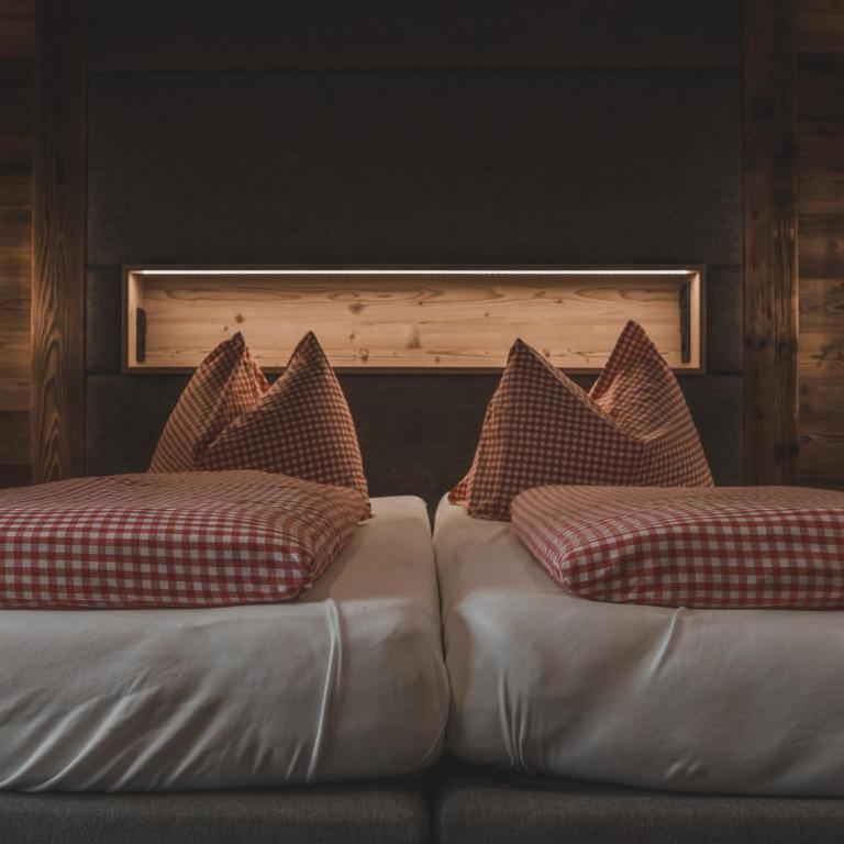 Spielberghaus - Doppelzimmer mit Balkon - 4