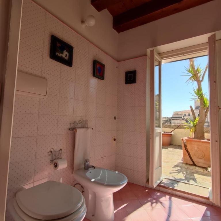 Casa Tudor Art Luxury Rooms - Camera Quadrupla - 3
