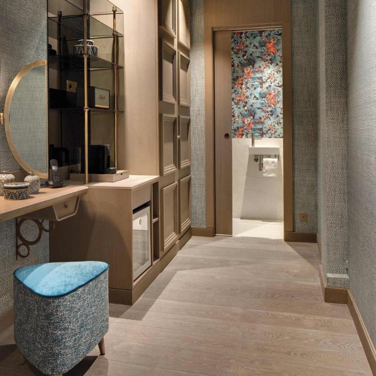 La Demeure Montaigne - Suite with City View - 6