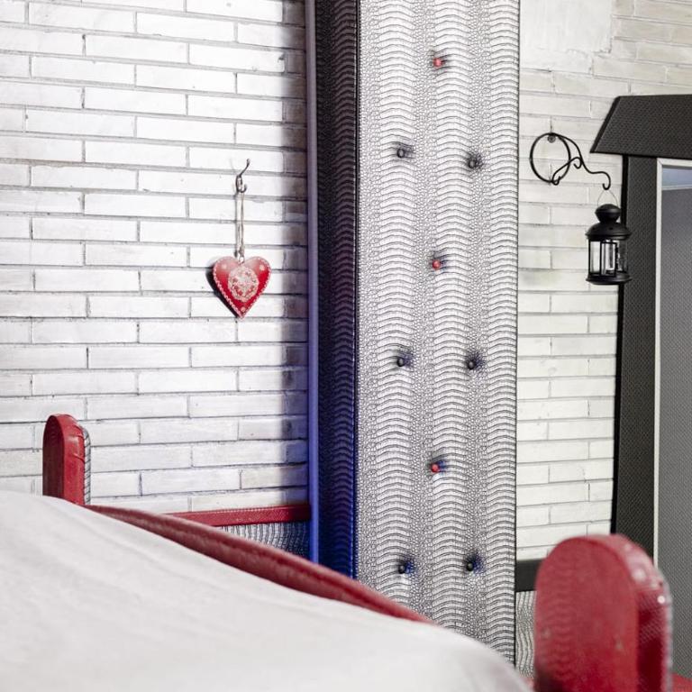Boutique Roma D'Autore - Il Nido d'Amore - Suite Deluxe con Vasca Idromassaggio - 2