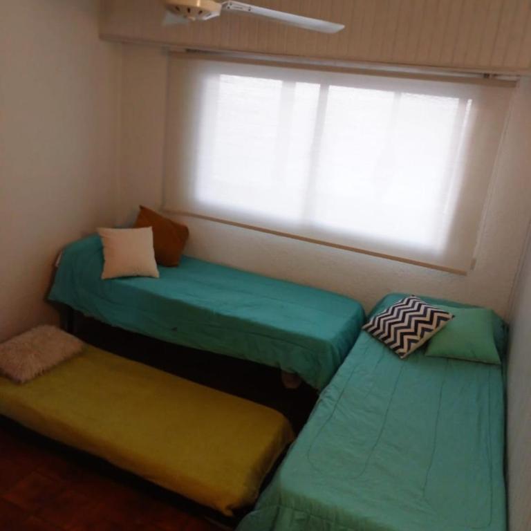 Encantador departamento frente al mar 4 Amb - Three-Bedroom Apartment - 3